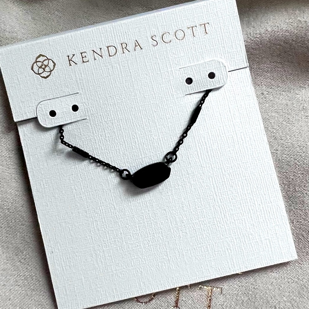 NTW KENDRA SCOTT Fern Pendant Necklace in Gunmetal